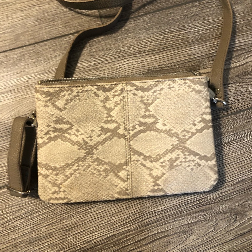 Thirty one crossbody